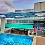Lila Suites D, Majestic Place