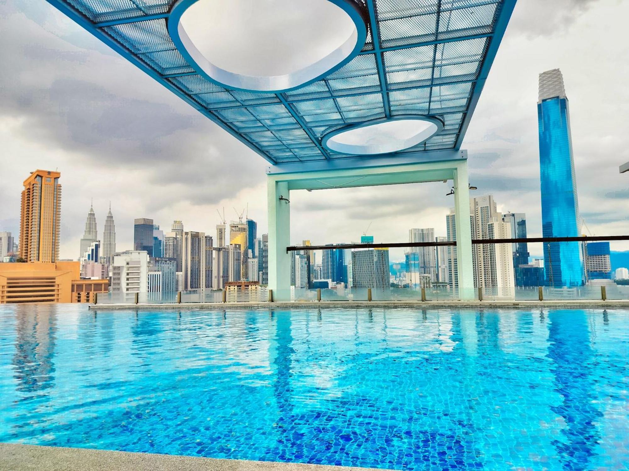 Lila D, Majestic Place Apartment